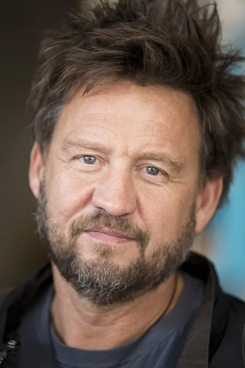 Ludovic Schoendoerffer ha trabajado con Nicky Marbot en 3 ocasiones