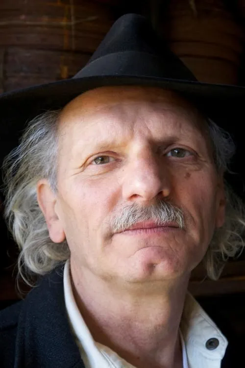 Teodosio Barresi ha trabajado con Nico Cirasola en 2 ocasiones