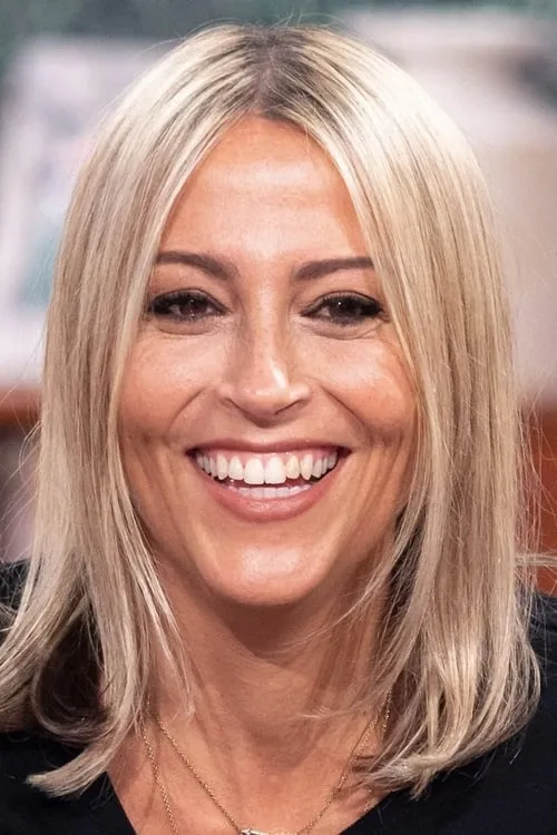 Nicole Appleton interpretando a Self
