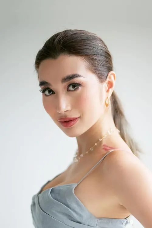 Sarah Javier ha trabajado con Nicole Laurel Asensio en 1 ocasiones