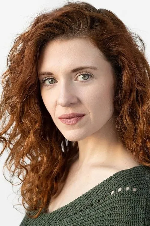 Nicole Unger interpretando a Alex