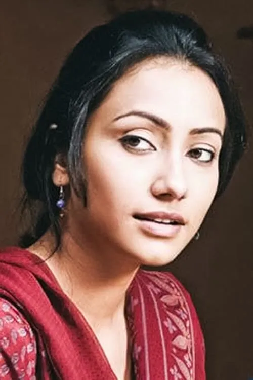 Nicolette Bird interpretando a 