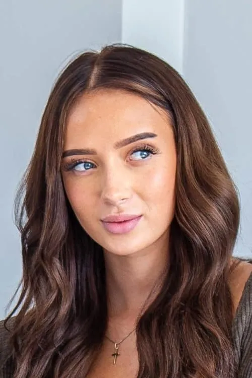 Nicoline Devik — personaje: Mimi