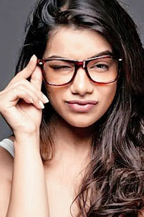 Nidhi Singh — personaje: Ranjana