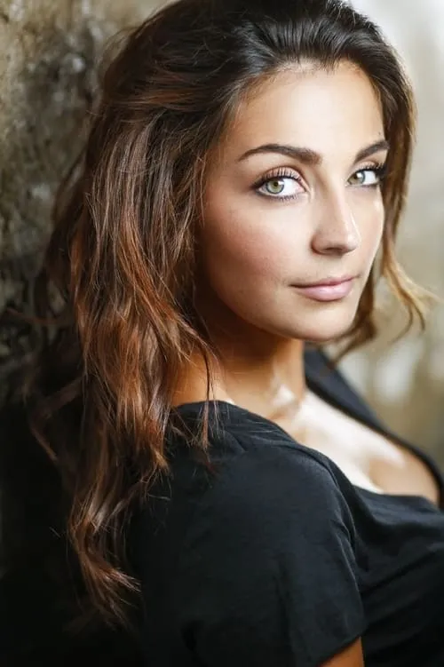 Aidan Creegan ha trabajado con Nikki Runeckles en 1 ocasiones