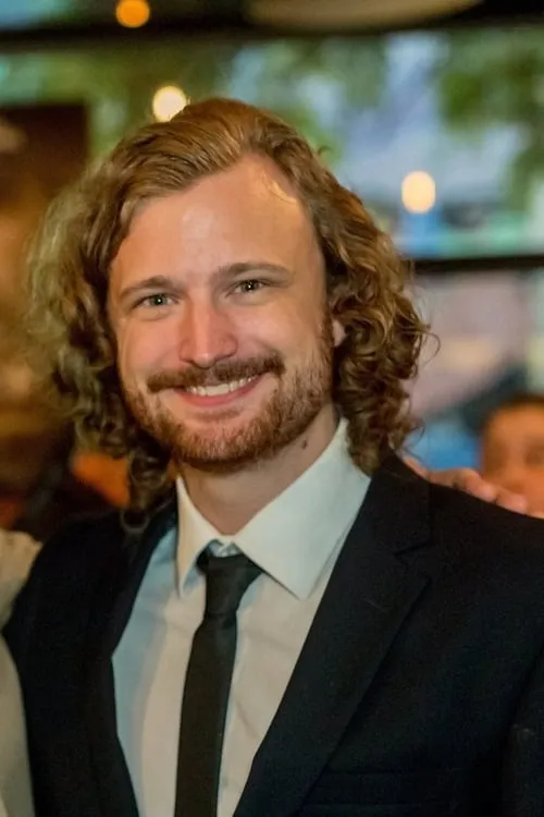 Sam Gorski ha trabajado con Niko Pueringer en 5 ocasiones