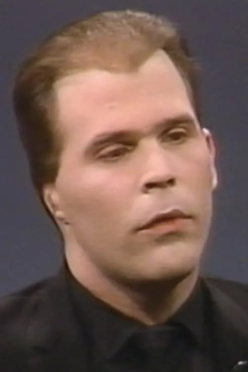 Nikolas Schreck interpretando a