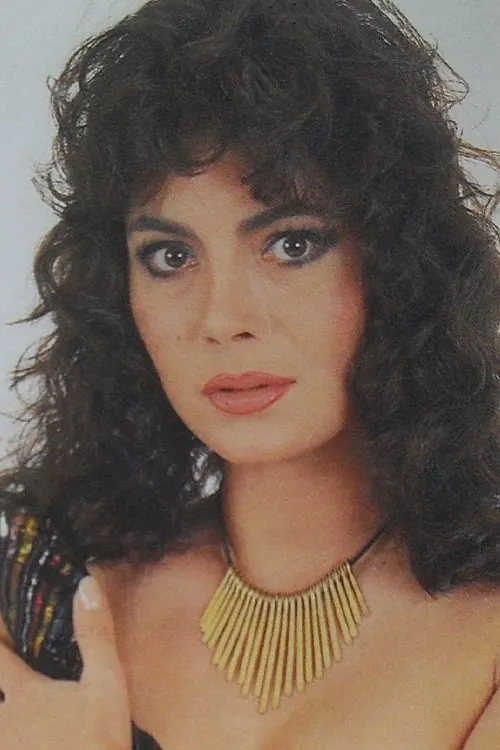 Arda Zor ha trabajado con Nilgün Akçaoğlu en 1 ocasiones