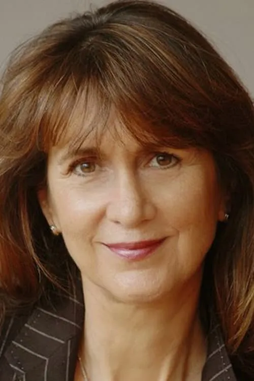 Nina Landis interpretando a Susan