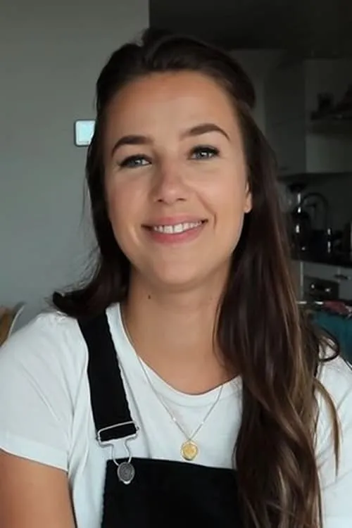 Nina Warink — personaje: Self