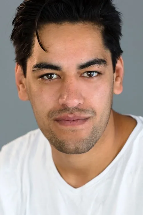 Nick Dunbar ha trabajado con Niwa Whatuira en 1 ocasiones