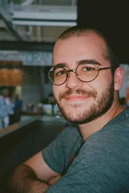 Dennis Dart ha trabajado con Noah Dean Davenport en 1 ocasiones