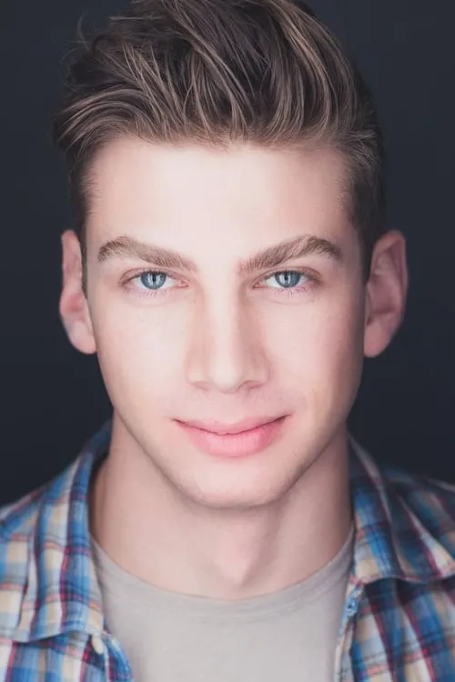 Sophie Faulkenberry ha trabajado con Noah Gaynor en 1 ocasiones