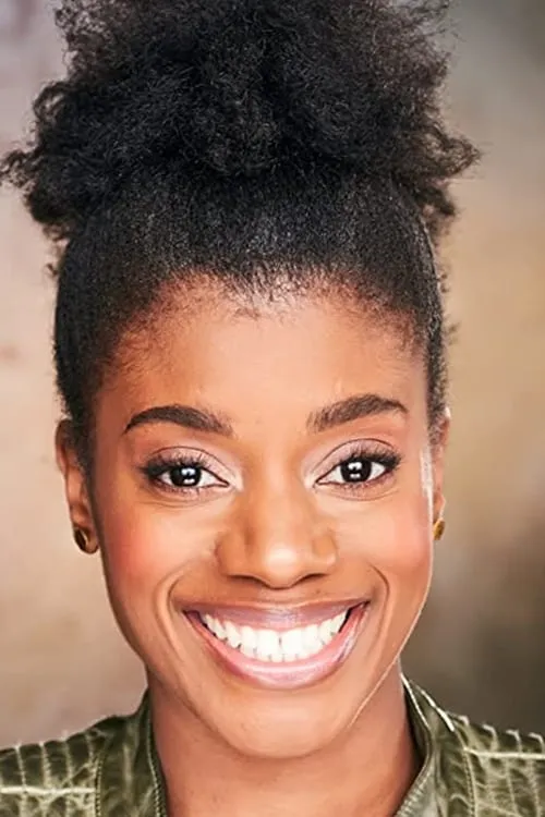 Nomsa L. Mlambo interpretando a Beth Cooper