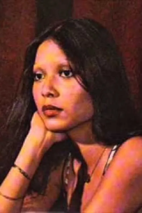 Dato' Yusof Haslam ha trabajado con Noor Kumalasari en 3 ocasiones