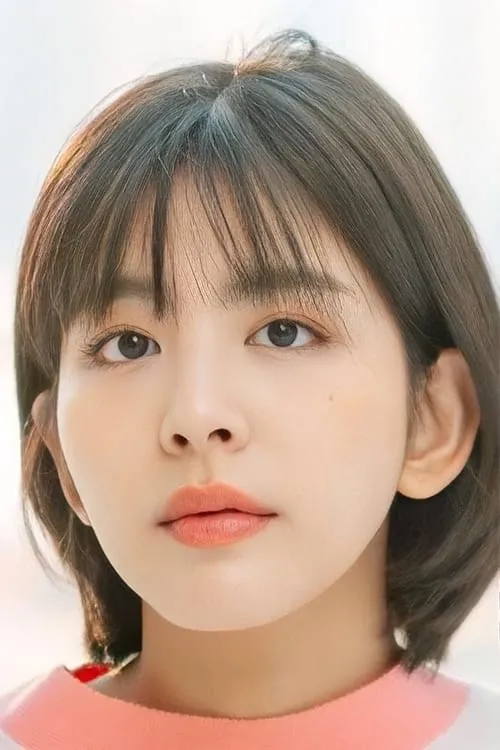 หนึ่งธิดา โสภณ interpretando a Kim