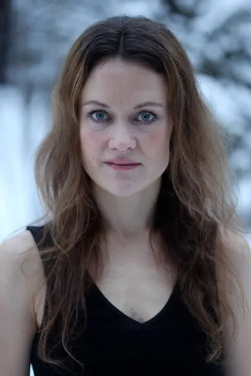 Priyanka Bose ha trabajado con Oddrun Valestrand en 1 ocasiones