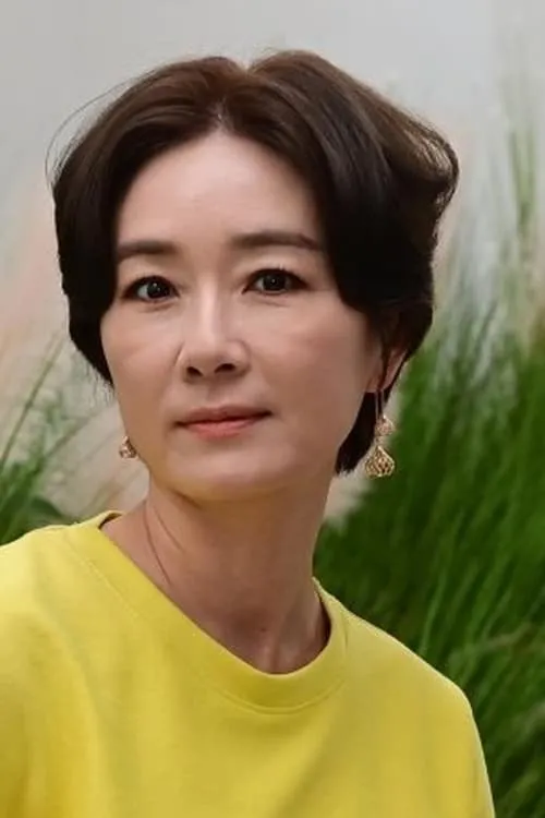 Oh Yun-soo — personaje: Kim Ho-nam