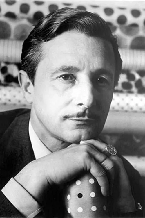 Oleg Cassini en su biografía y filmografía