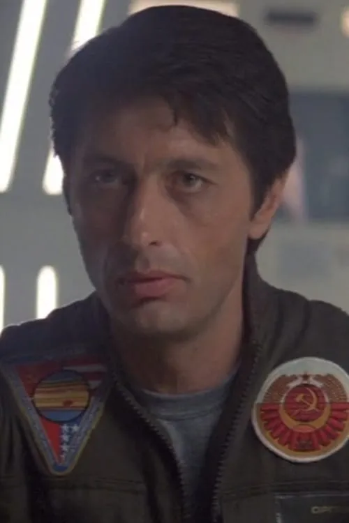 Oleg Rudnik interpretando a Yuri