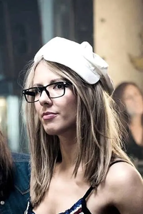 ????? Te?d???d?? ha trabajado con Olga Thanasia en 1 ocasiones