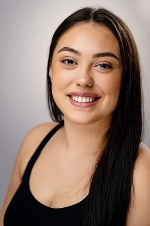 Julio Mateo ha trabajado con Olivia Kate Iatridis en 1 ocasiones