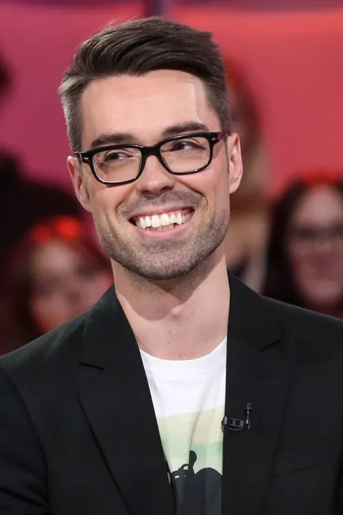 Olivier Bernard en su biografía y filmografía