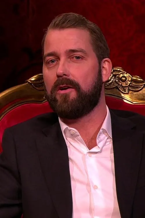 Olli Wermskog — personaje: Self - Assistant