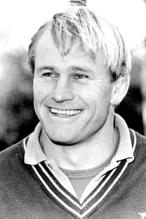 Adam Bowen ha trabajado con Ollie Hall en 2 ocasiones