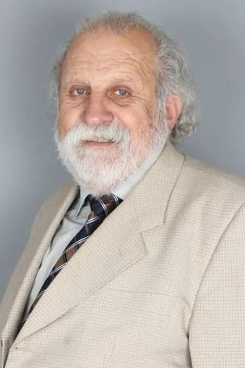 Burak Tarik ha trabajado con Ömer Karanlık en 1 ocasiones