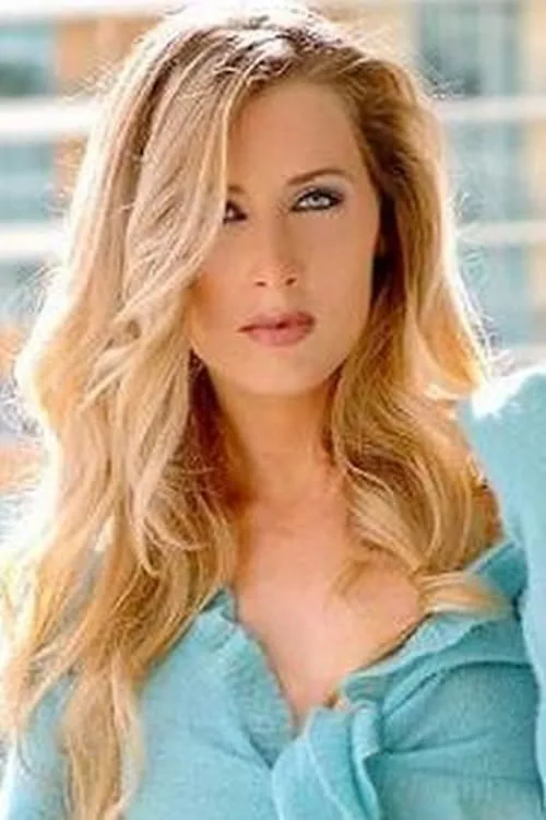 Claudia Costa ha trabajado con Oona O'Connell en 1 ocasiones