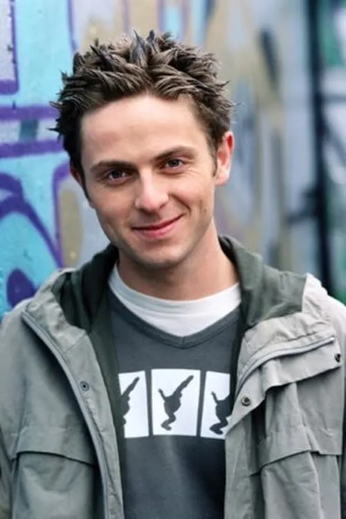 Orlando Wells interpretando a Curt