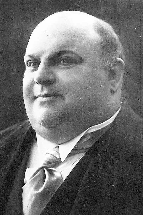 Oscar Stribolt interpretando a Hugh Dremont, millionær