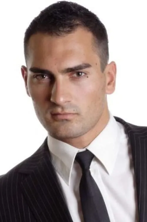 Toni Varvasoudis ha trabajado con Oskars Lauva en 1 ocasiones