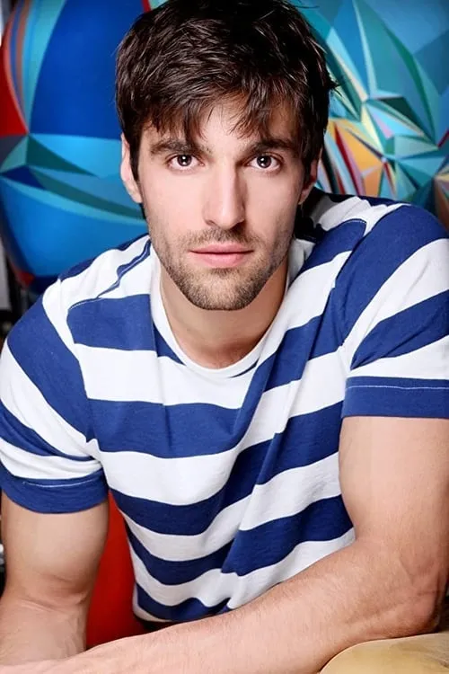 Alfredo Diaz ha trabajado con Osvaldo de León en 1 ocasiones