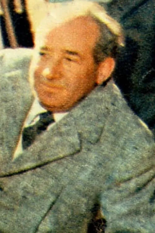 Otello Martelli interpretando a Self