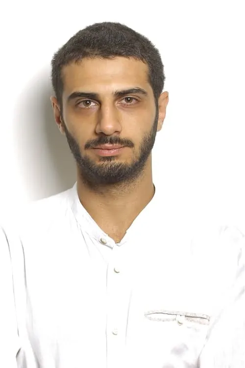 Paata Inauri interpretando a 