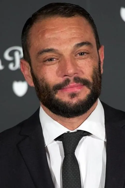 Paco Manzanedo interpretando a