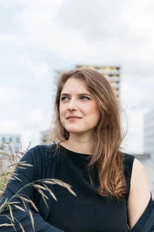 Patrick Weil ha trabajado con Paloma Moritz en 1 ocasiones