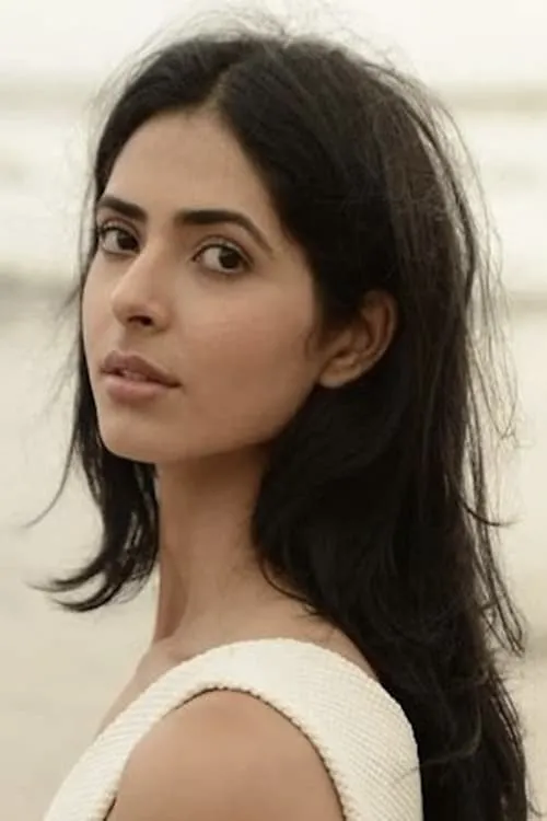 Pankhuri Gidwani — personaje: Rubina