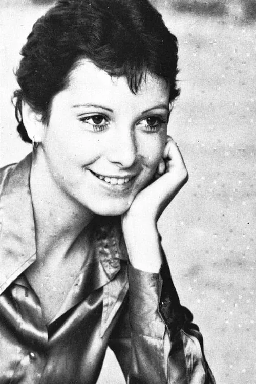 Paola Montenero interpretando a Sister Assunta