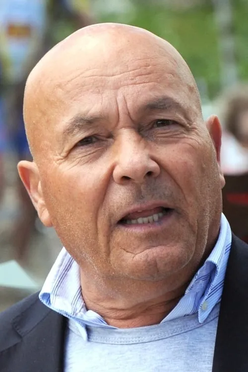 Paolo Pantani interpretando a Self - Contributor