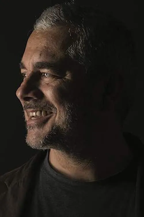 Paolo Rossi Pisu interpretando a Girolamo