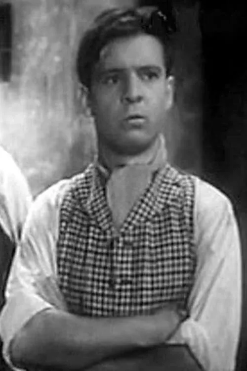 Paquito Cano interpretando a Faustino, carpintero