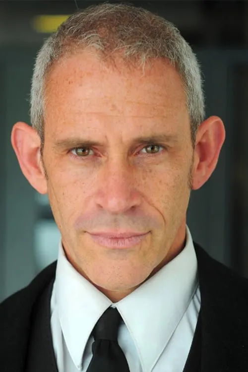 Paradox Pollack interpretando a Gas Dealer