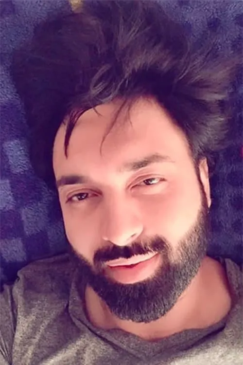 Paras Singh Minhas — personaje: Randeep Singh