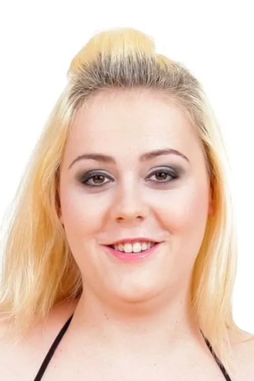 Paris Sweet interpretando a