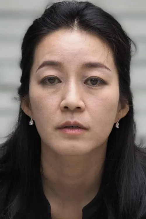 Foto de perfil del actor Park Jung-eon en el reparto