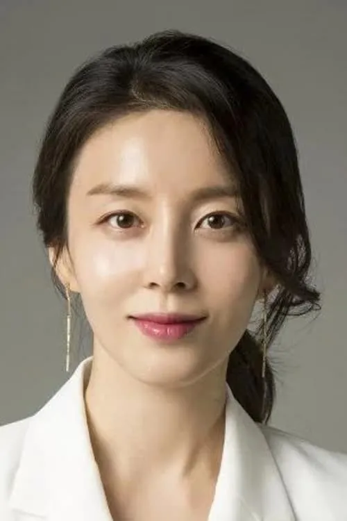 Park Tae-In — personaje: Yoon Mi-ran