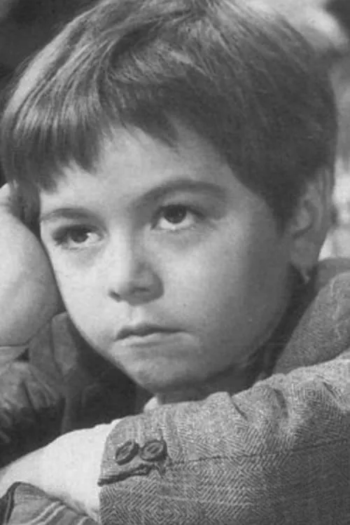 Nino Del Arco interpretando a Solín